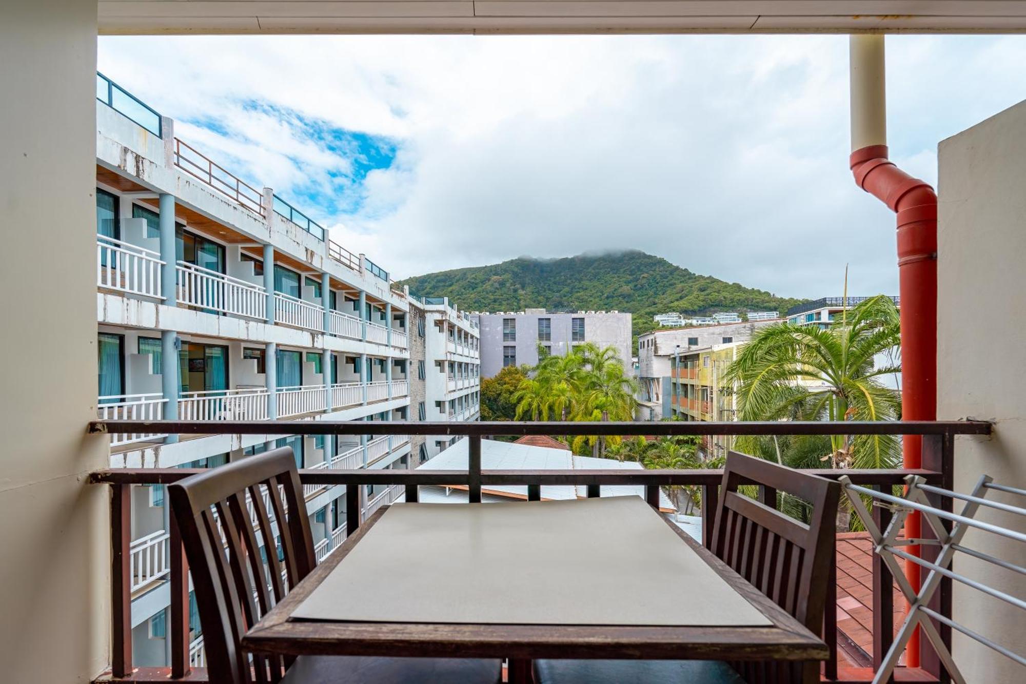 Outdoor Inn Kata Hotel Buitenkant foto